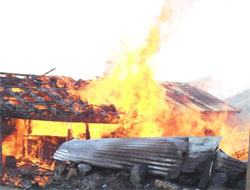 Çayeli'deki Yangın Korkuttu!