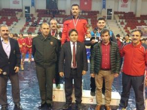 Yalova’da Güreş Şöleni