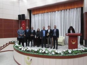 "Sağlık Yönetimi Mesleğinde Gelecek" Konuşuldu