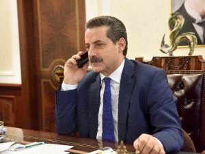 Bakan Çelik Telefonla Sorun Dinledi