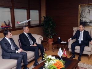 Bakan Çağatay Kılıç, Beşiktaş Yönetimini Kabul Etti