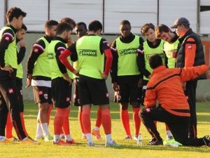 Adanaspor’da Moraller Yerinde