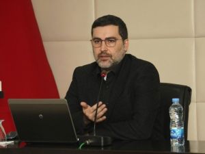 Doç. Dr. Akçay: “2016’da Hükümetler Yılı Kurtarma Mücadelesi Verecek”