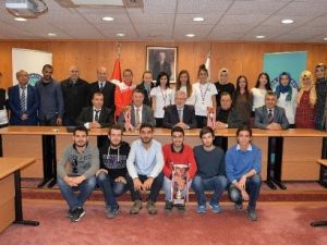 Rektör Ulcay Şampiyonları Ağırladı