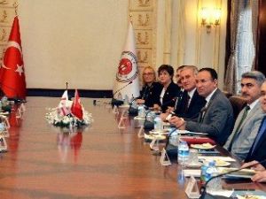 Bakan Bozdağ, Gürcistan Başsavcısını Kabul Etti