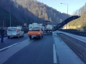 Bolu Tünellerini Kapatan Çalışma Devam Ediyor