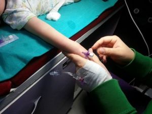 Kendi Hastalığını Unuttu, Hastasına Koştu