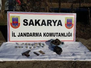 Sakarya’da Satışa Hazır Halde 3 Kilo Esrar Ele Geçirdi