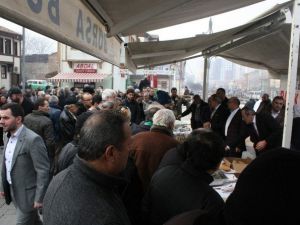 Bursa'daki Rizelilerin Hamsi ve Horon Festivalinde İzdiham