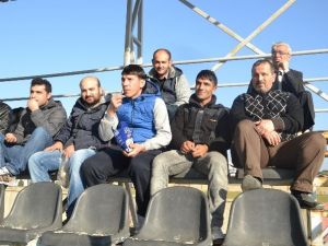 Rakibine Tekme Atan Futbolcu Maçı Tribünden Takip Etti