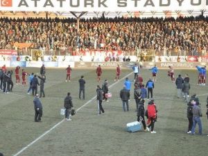 Elazığsporlu Oyunculardan Maç Sonrası Protesto