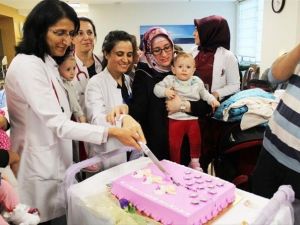Turgut Özal Üniversitesi Hastanesi Prematüre Doğan Çocukları Unutmadı