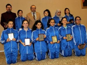 Bursa’yı Başarıyla Temsil Eden 160 Sporcuya Ödül