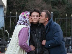 41 Gündür Kayıp Olan Lise Öğrencisi Dedesinin Evinde Bulundu