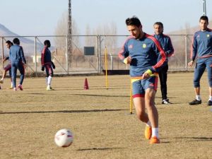 Alima Yeni Malatyaspor’un Genç Oyuncuları Sandıklıspor’a Kiralandı