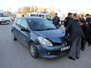 Otomobil Motosiklete Çarptı: 1 Yaralı
