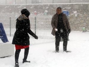 Tatilciler Uludağ’a Gelmeye Başladı
