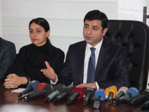 Demirtaş: “Düşüncemizi Açıkladık Diye Hain İlan Ettiler”