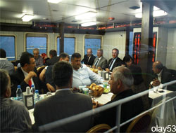 Rize'de Vapurda İftar Yemeği