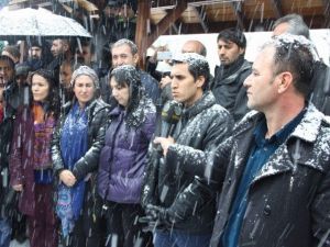 Hdp Ve Dbp Heyetine Kar Engeli
