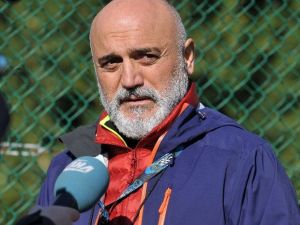 Hikmet Karaman: "Hem Teknik Adamları Hem De Türk Futbolunu Korumak Gerekir"