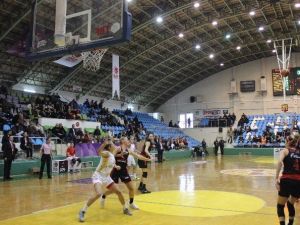 Agü, Deplasmanda Edirne Belediyesi Edirnespor’u 70-65 Yendi