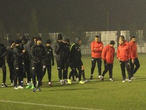 Akhisar Belediyespor Topbaşı Yaptı