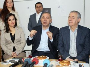 Gürsel Tekin’den Küfürlü Gaf