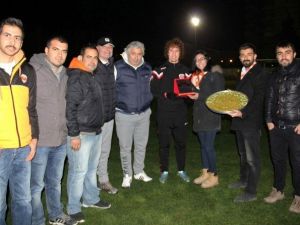 Taraftarlar Renan’ı ‘En İyi Performans Sergileyen Oyuncu’ Seçti