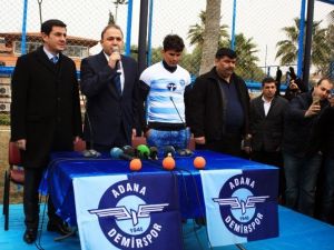Tıago’ya Portakallı Karşılama