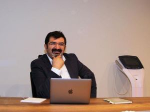 Doç. Dr. Öztürk: "Her Doktor Ya Da Uzman Mesleki Etik Kapsamında Kendi İşini Yapmalı"