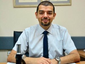 Parkinson Hastalarına Beyin Pili Tedavisi