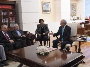 Chp Genel Başkanı Kılıçdaroğlu, “Barış Savunucuları” Grubu İle Görüştü