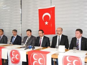 Mhp’de Başkanlar Kılıçları Çekti