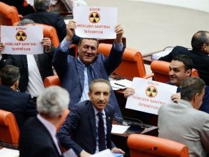 Chp’li Vekillerden Nükleer Santral Protestosu
