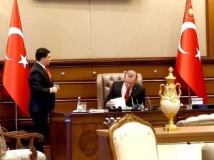 Cumhurbaşkanı Erdoğan’ın Akşam Mesaisi