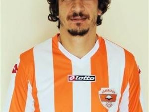 Adanaspor’da Özgür Öçal İle Yollar Ayrıldı