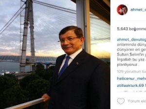 Başbakan Davutoğlu, Üçüncü Köprüdeki Fotoğrafını İnstagram’dan Paylaştı