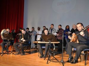 Yabancı Öğrenciler Türkçelerini “Dilhane”de Konuşturdu