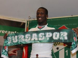 Bursaspor Advıncula’yı Kiraladı