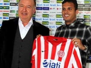 Motta: "Eto’o İle Oynayacağım İçin Mutluyum"