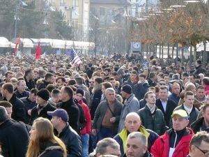 Kosova’da Tansiyon Yükseldi
