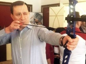 Ak Partili Vekiller Ok Atarak Stres Attılar