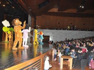 Çocuklar ‘Canım Kardeşim’ Tiyatrosuyla Eğlendi