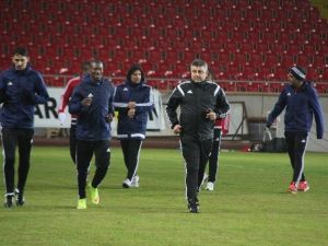 Mersin İdmanyurdu Nurullah Sağlam İle İlk Antrenmanına Çıktı