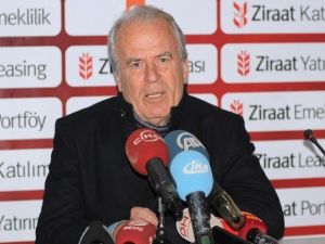 Galatasaray 5 Dakikada İşi Bitirdi