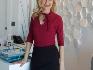 Düşük Göz Kapağı Yorgun Gösteriyor