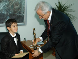 Bal`ın Bora`sı Ödülünü Aldı