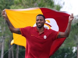 Donk: "Babel, Galatasaray’dan Teklif Gelirse Seve Seve Kabul Eder"