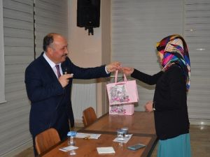 Osmancık Kyk Başarılı Öğrencileri Ödüllendirdi